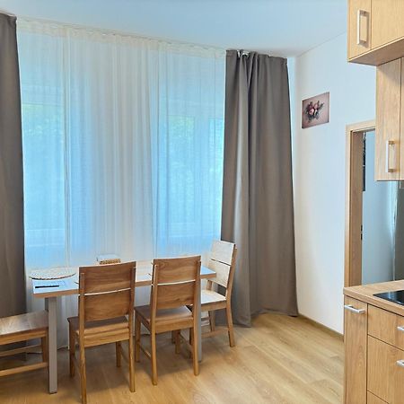 Riverside Apartment Praha Eksteriør billede