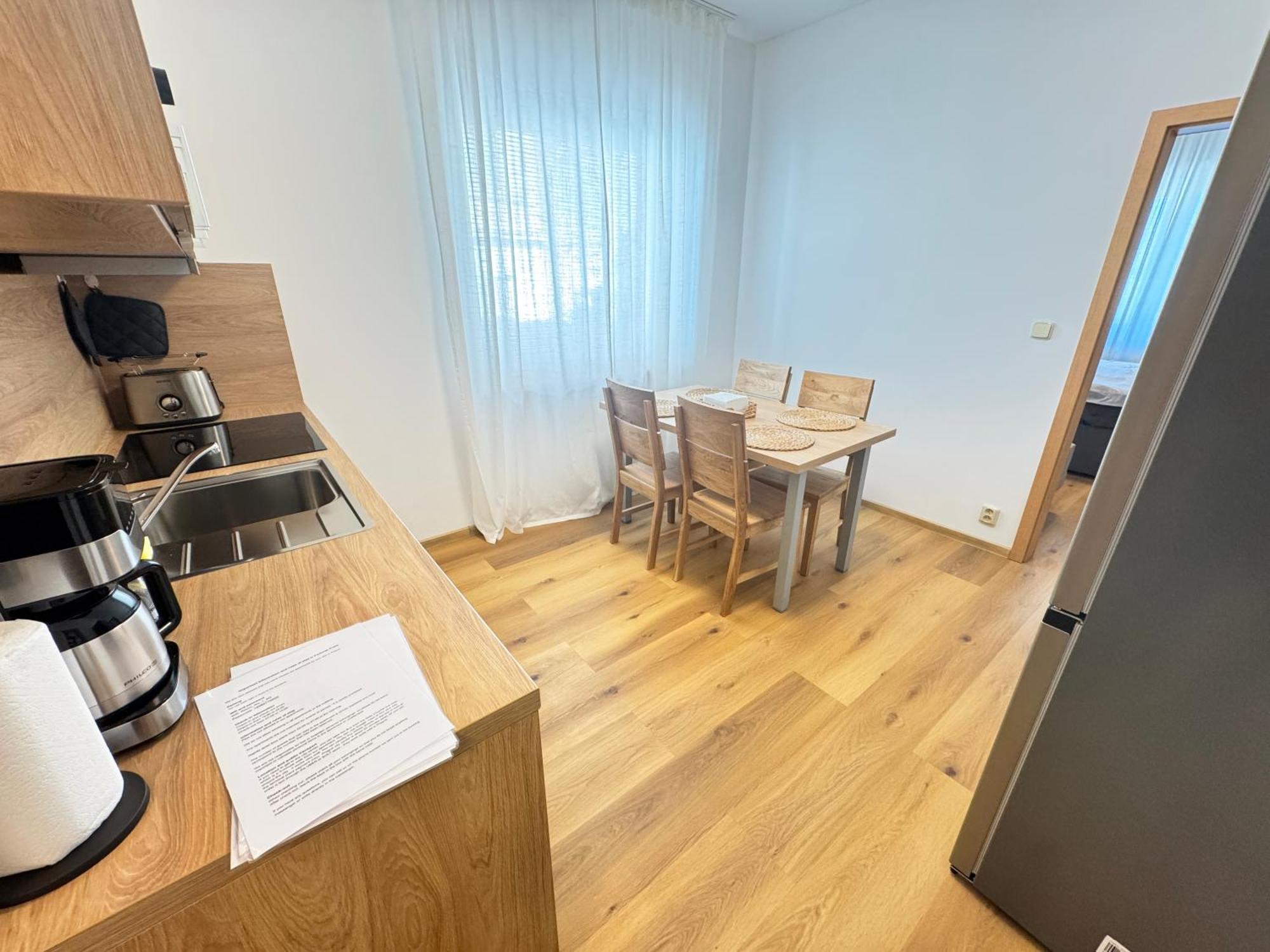Riverside Apartment Praha Eksteriør billede