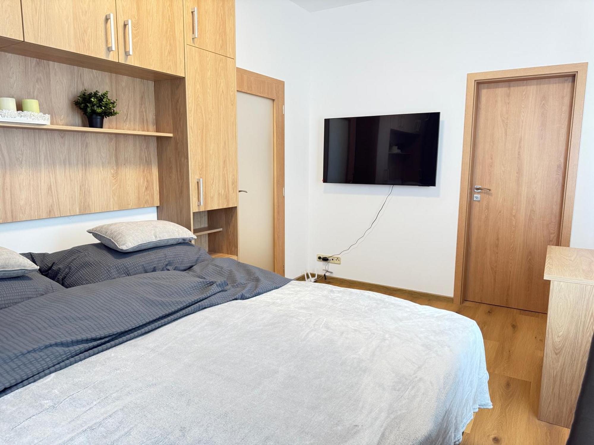 Riverside Apartment Praha Eksteriør billede