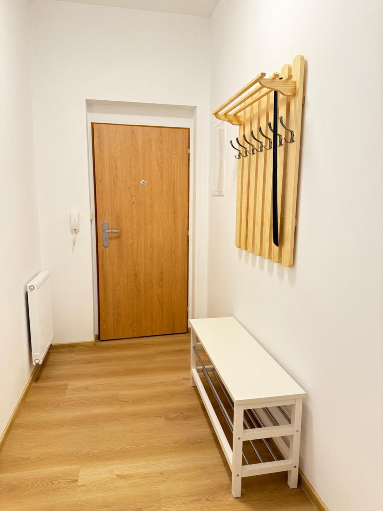 Riverside Apartment Praha Eksteriør billede